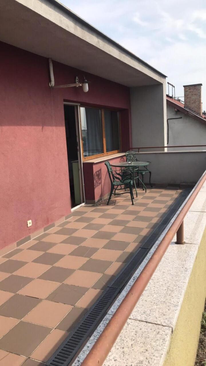 Carolina Apartman Budapeste Exterior foto
