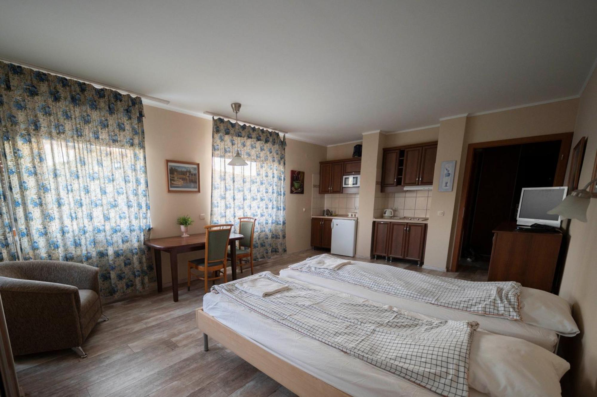Carolina Apartman Budapeste Exterior foto